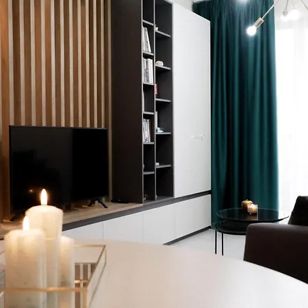 Apartamento Skyline Loft - Premiere Hospital - Private Parking *