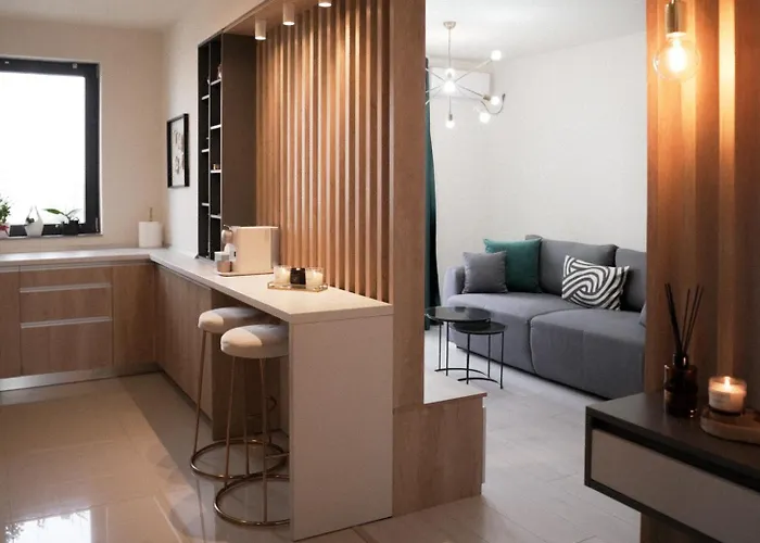 Skyline Loft - Premiere Hospital - Private Parking Lejlighed *